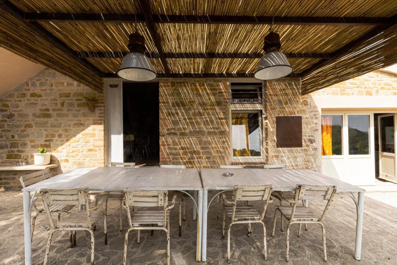 Tuttaterra Guest House Serra San Quirico Eksteriør bilde