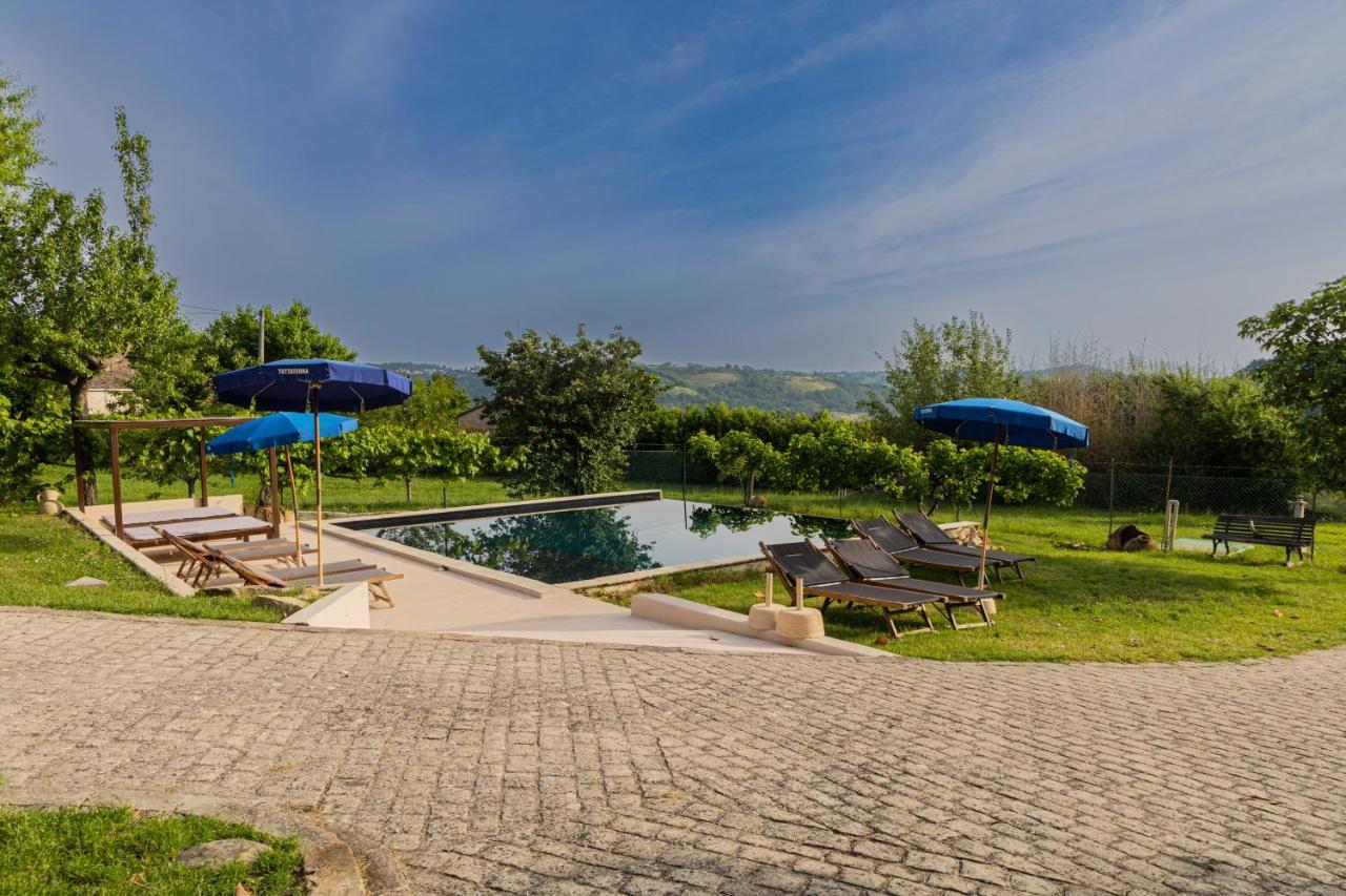 Tuttaterra Guest House Serra San Quirico Eksteriør bilde