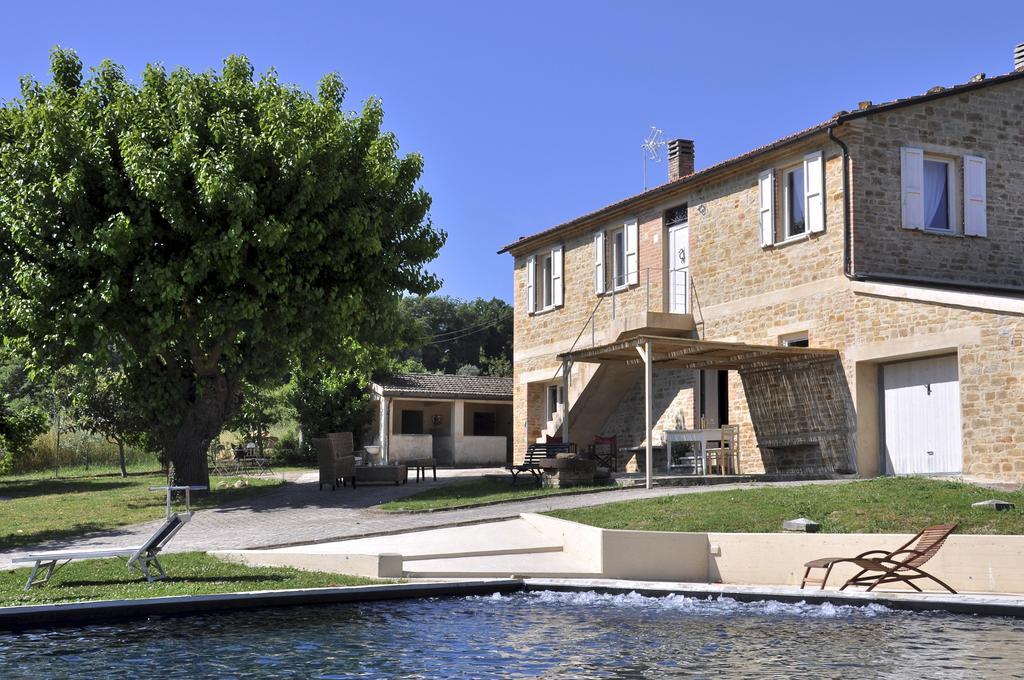 Tuttaterra Guest House Serra San Quirico Eksteriør bilde