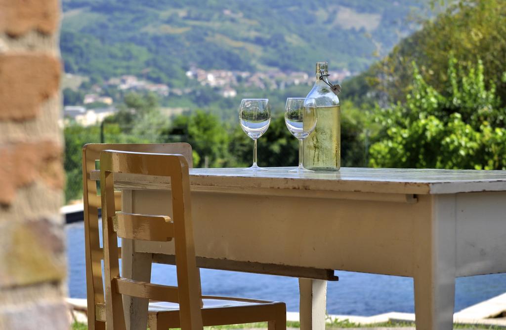 Tuttaterra Guest House Serra San Quirico Eksteriør bilde