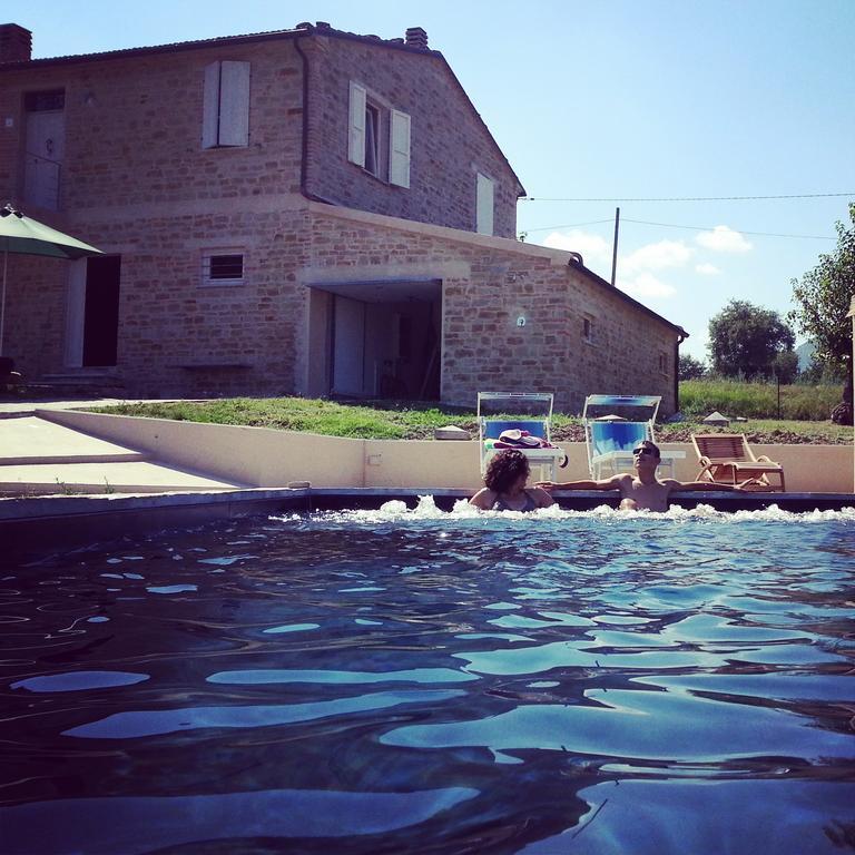 Tuttaterra Guest House Serra San Quirico Eksteriør bilde