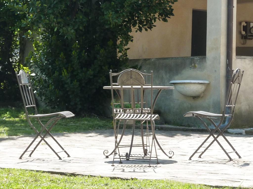Tuttaterra Guest House Serra San Quirico Eksteriør bilde