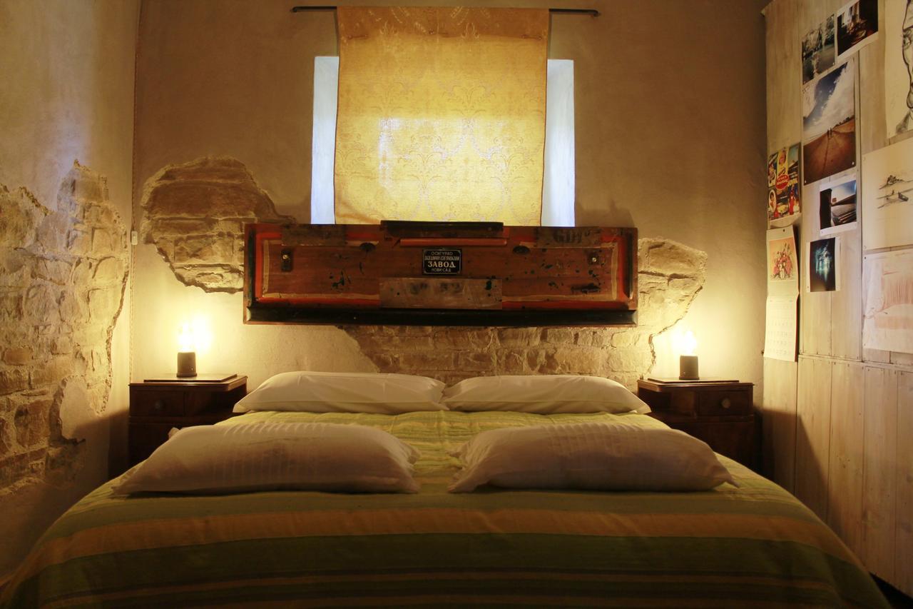 Tuttaterra Guest House Serra San Quirico Eksteriør bilde