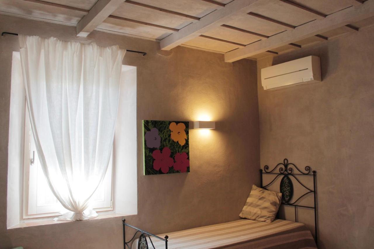 Tuttaterra Guest House Serra San Quirico Eksteriør bilde
